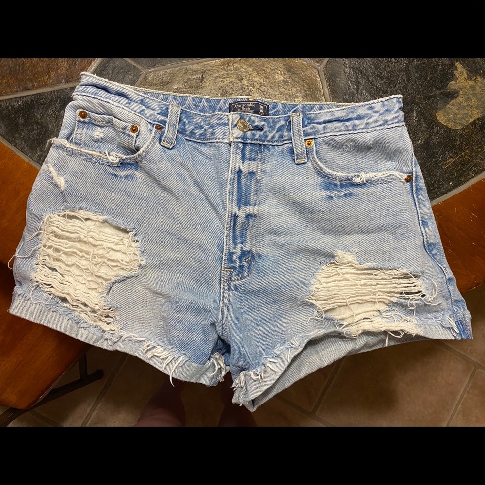 Distressed festival shorts